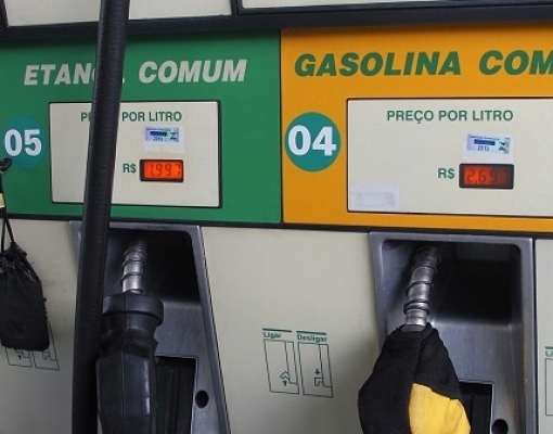 Preço da gasolina cai 1,3%, mas margens dos postos continua em alta 