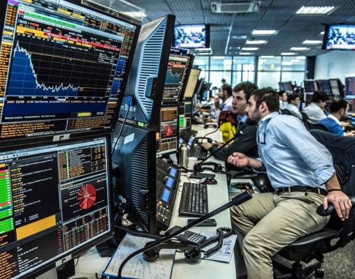 Ibovespa fecha em baixa de 0,66% pressionado por Petrobras e bancos 