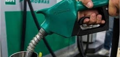 Petrobrás reajusta o preço da gasolina em 3,5% 