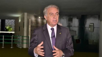 Ministro em exercício discute com parlamentares ajuda a produtores de café