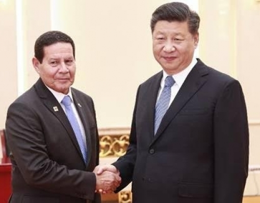 Mourão diz que Brasil vai manter Huawei entre fornecedores de redes 5G