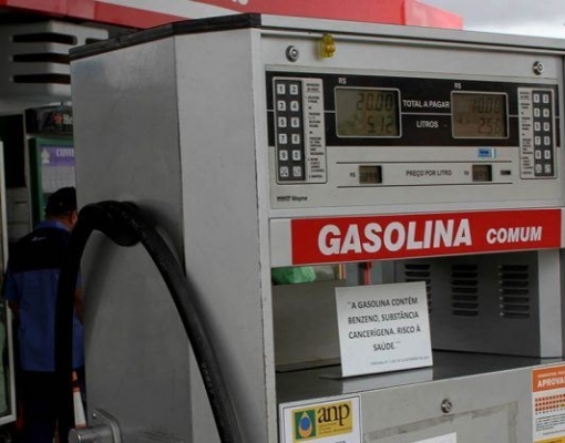  Gasolina sobe em 17 Estados; valor médio avança 0,28% no País