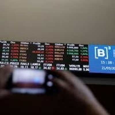 Ibovespa Fecha Em Queda Decl Nio Em Commodities Coment Rios De