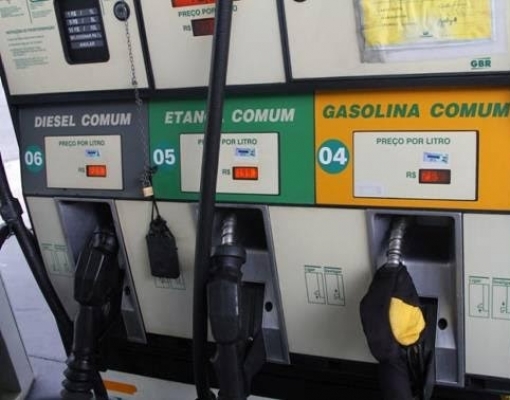 Diesel sobe pela 6ª vez; gasolina avança pela 5ª e etanol 3ª semana