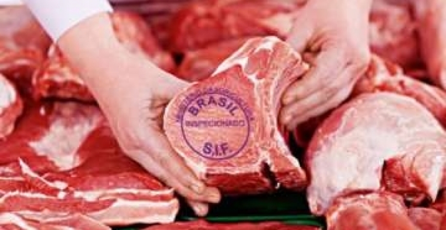 Acendeu a luz amarela; Indústria de carne avalia que 2022 será desafiador