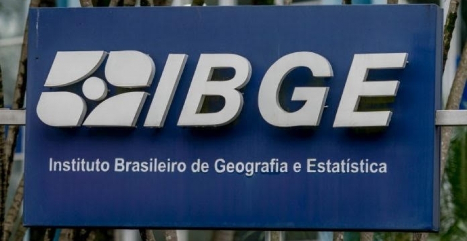 Desemprego cai para 13,2% em agosto, mas ainda atinge 13,7 milhões