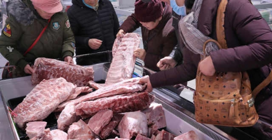 China anuncia a compra de 38 mil t de carne suína congelada 