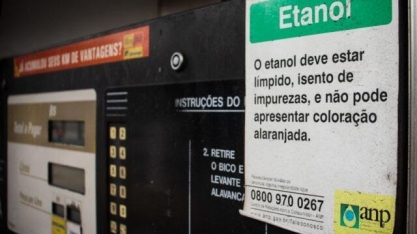 Em conjuntura insólita, etanol guia alta de preço da gasolina 