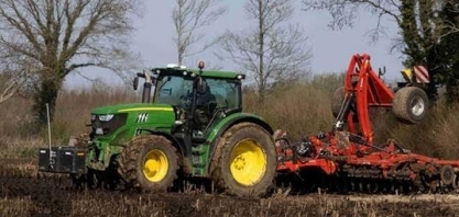 Vendas de máquinas agrícolas sobem 9,36% em outubro ante outubro de 2021