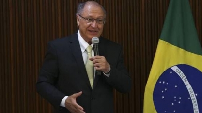 Híbridos flex são trunfo do Brasil para descarbonização, diz Alckmin