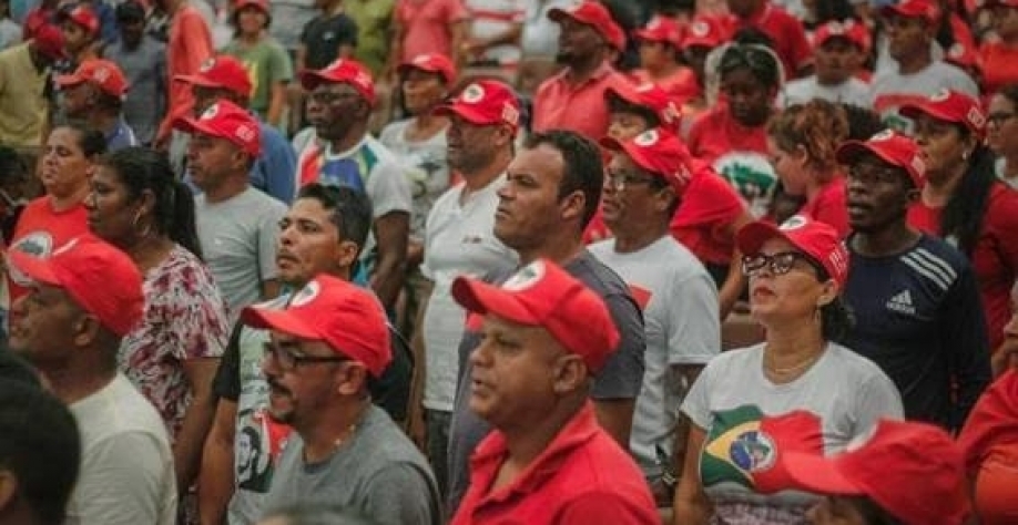 Trabalhadores do MST participam de audiência pública na Assembleia Legislativa da Bahia - Luara Del Chiavon / MST