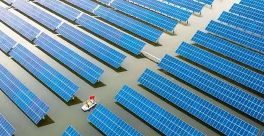 Energia solar é uma das apostas da China para diminuir a emissão de CO². Getty Images