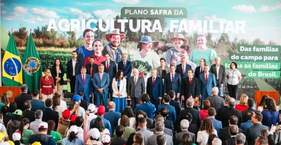 Trabalhadores rurais dizem que foram excluídos do Plano Safra