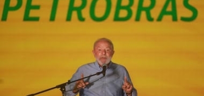 Governo Lula atira-se ao delírio que pode levar Petrobras à ruína