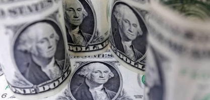 Dólar fecha estável e Bolsa sobe, com expectativa por corte de gastos